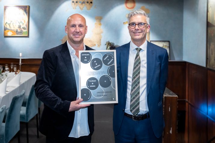 GYF:s branschpris på 100 000 kr till MAX Burgers vice koncernchef Christoffer Bergfors