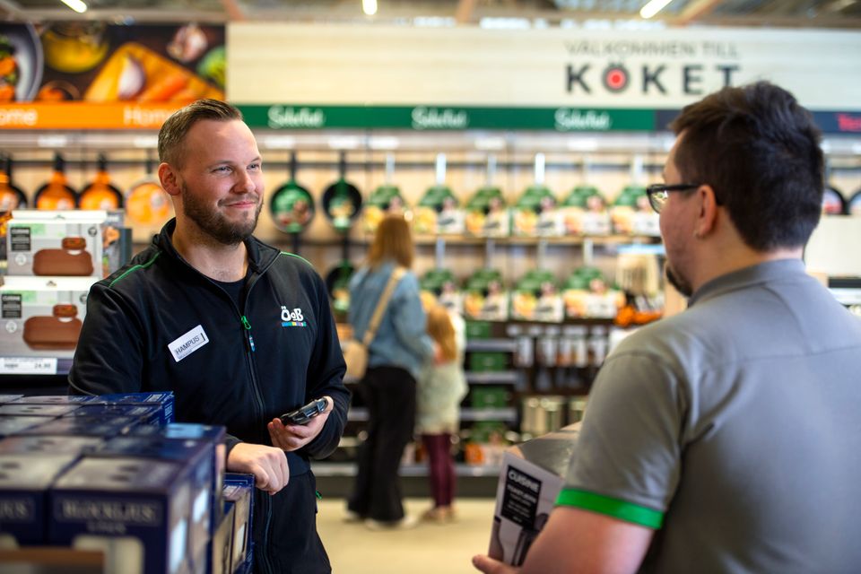 ÖoB varuhus – medarbetare i dialog i köksavdelning