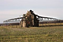 Spridning av KRAV-märkt biogödsel från biogasanläggningen i Linköping. Foto: Lasse Hejdenberg