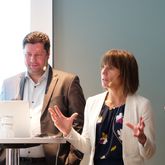 Riksdagsledamöterna Denis Begic (S), Jessika Roswall (M) och Mikael Larsson (C) Foto: Mikael Koff