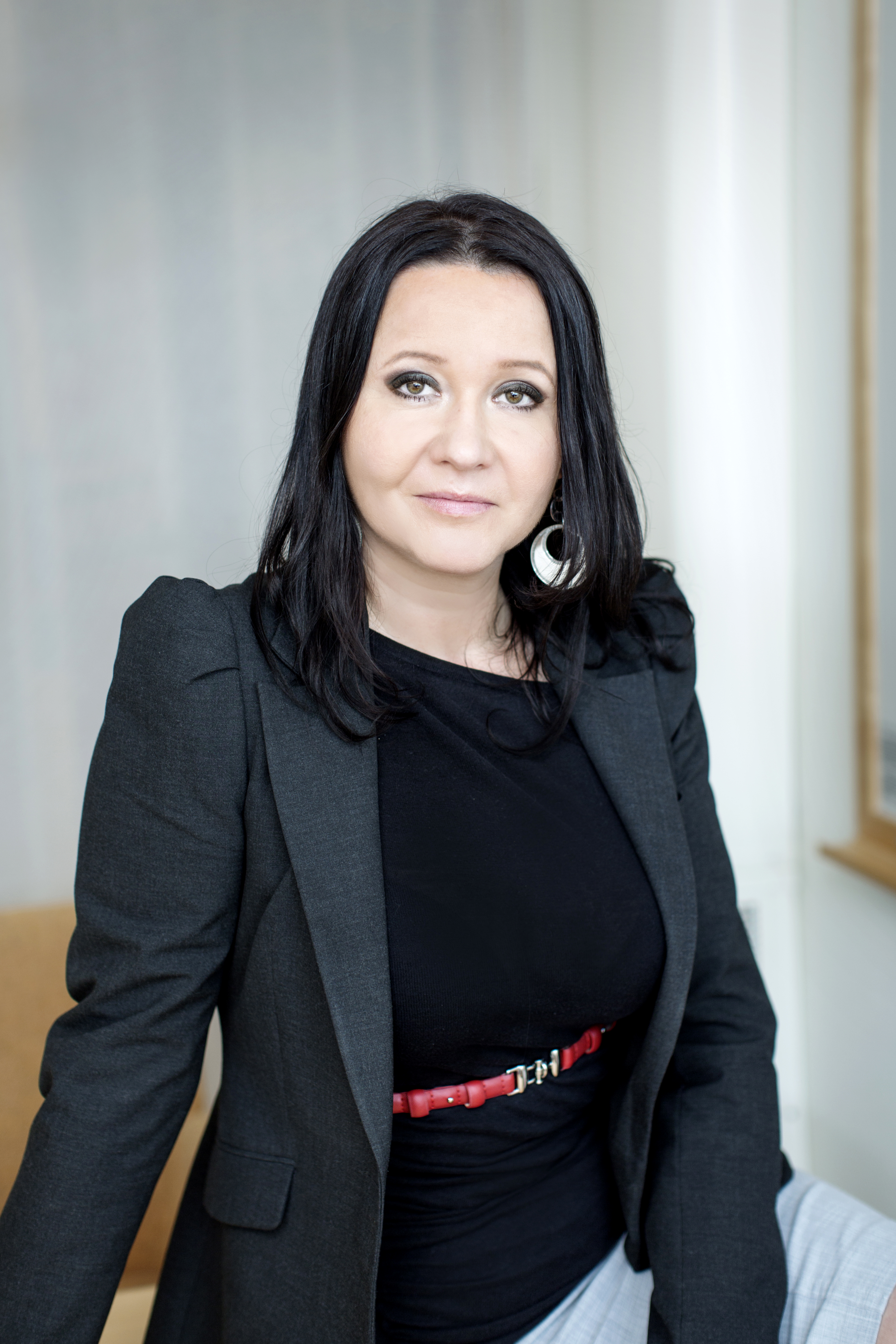 Amra Barlov Lindqvist, VD Väsbyhem | Upplands Väsby kommun