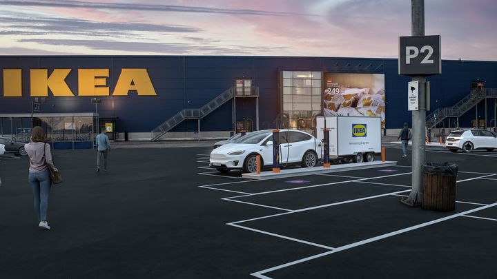 IKEA installerar minst 700 nya laddpunkter för elbilar, varav 280 snabbladdande, i anslutning till sina 20 varuhus i Sverige. Därmed stärker IKEA det svenska nätet med snabbladdare med närmare 18 procent.
Fotomontage: Rambøll.