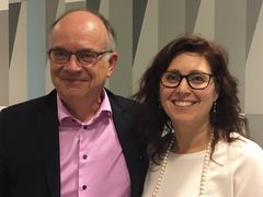 Göran Stiernstedt, utredare, och Vivianne Macdisi (S), regionråd.