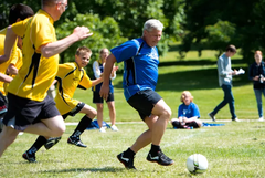 Lars Ohly spelar Unified fotboll