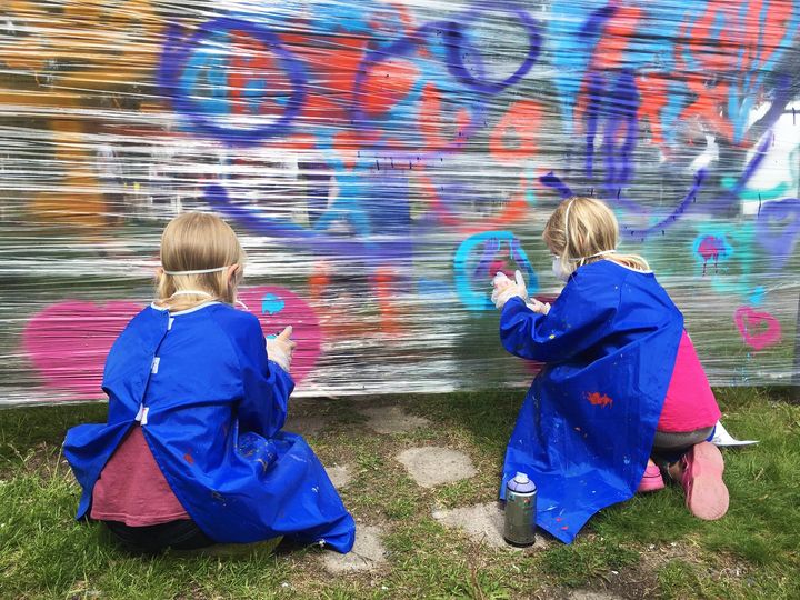 Graffiti är ett av inslagen under Kulturskolans pop up-turné. Foto: Emma Skog