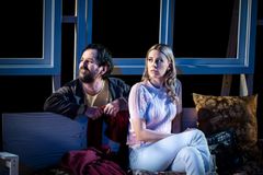 Bashkim Neziraj och Ester Uddén i "Kära Jelena". Foto: Sören Vilks