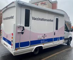 Mobil vaccinationsenhet i Östergötland.