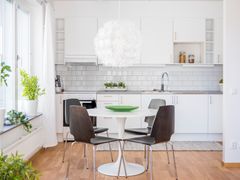 Visningslägenhet i Kabelverket 9, 2rok 54 kvm, kök. Foto: Gustav Kaiser/Familjebostäder