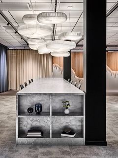 Microsofts kontor, Stockholm - en av tre finalister till Svenska Ljuspriset - ljusdesign: Paloma Design Studio - foto: Måns Berg