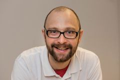 Daniel Muder, handkirurg på Akademiska sjukhuset