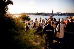 Stadsvandring i Sommarstockholm. Foto: Thomas Karlsson.