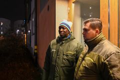 Farstalyftet är en trygghetsskapande kraftsamling mellan Farsta stadsdelsförvaltning, Familjebostäder och Stiftelsen På Rätt Väg. Fotograf: Anders Hammarström Bilden får inte användas kommersiellt