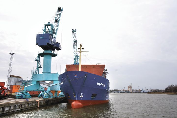 En ny rapport från VTI undersöker sjöfartens och hamnarnas roll i en cirkulär ekonomi. Foto: Hejdlösa bilder/VTI