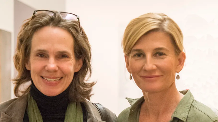 foto:Lena Runer Ebba Henning-Planck, ansvarig för Svenska Jägareförbundets kvinnliga nätverk i Stockholm, JAQT samt Natasha Illum Berg, storviltjägare i Tanzania samt författare.