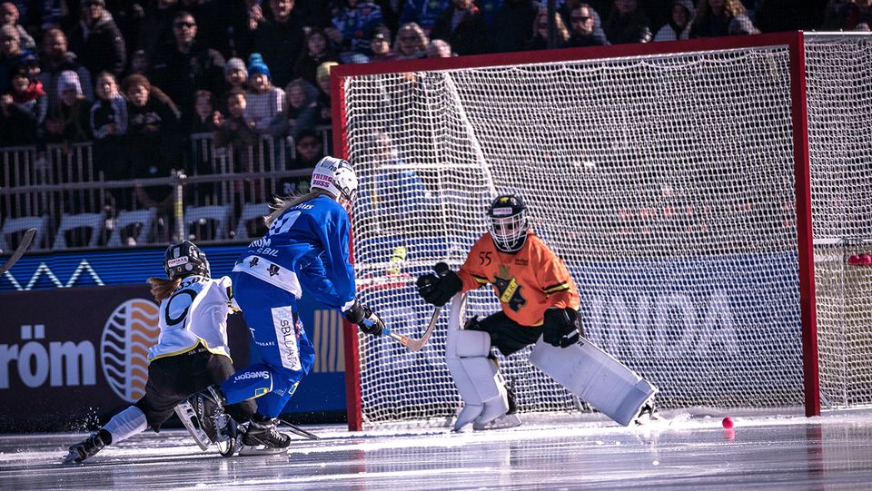 Dubbelmöten och utökat slutspel så spelas Elitserien Dam i bandy 2022