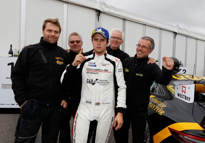 Lukas Sundahl och Sundahl Racing säkrade under lördagen sin tredje raka titel i Porsche Carrera Cup Scandinavia. Foto: Micke Fransson