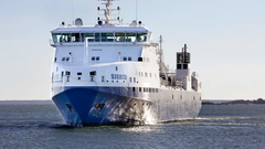 SKB:s transportfartyg m/s Sigrid lägger till i Visby under Almedalsveckan. Foto: Lasse Modin