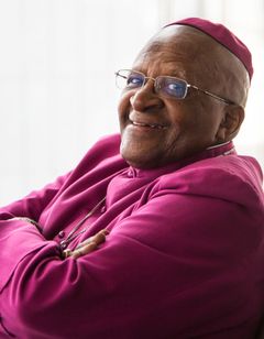 Ärkebiskop Tutu 2031-2021 (foto: Mikael Ringlander)
