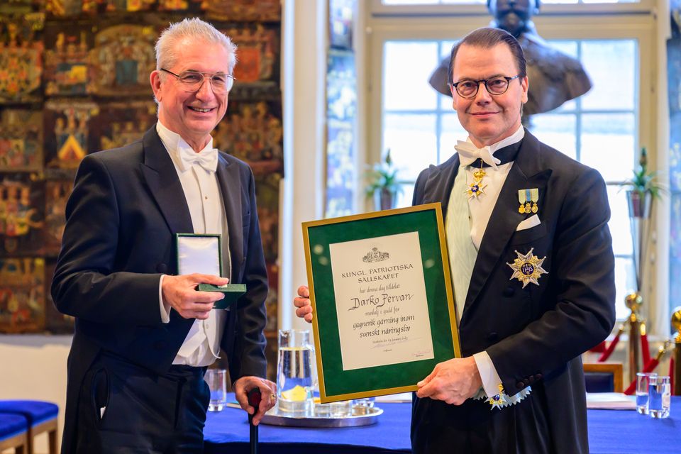 Darko Pervan, Välinge Innovation, tar emot Näringslivsmedaljen 2025