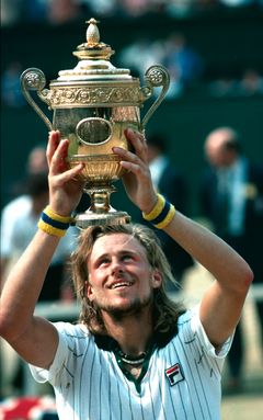 Björn Borg vann Wimbledonfinalen över Ilie Nastase i tre raka set. Titeln var Borgs första av fem raka. 1976. Foto: Jacob Forsell/TT