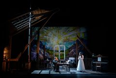 La bohème, Kungliga Operan 2022. Bror Magnus Tødenes och Magdalena Risberg. Foto: Kungliga Operan/Markus Gårder.