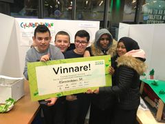 Årets vinnare i tävlingen Framtida transporter 2018 blev klass åtta från Rörmosseskolan i Gårdsten, Göteborg
