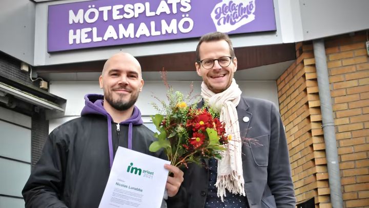 Årets IM-pristagare Nicolas Lunabba tillsammans med generalsekreterare Martin Nihlgård. Foto: Ola Richardsson/IM