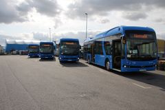 Elbussar i Lidköping. Foto: Nobina