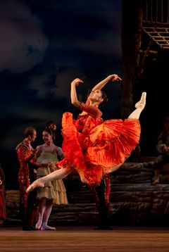 Don Quijote. Kungliga Baletten. Madeline Woo. Foto Kungliga Operan/Carl Thorborg