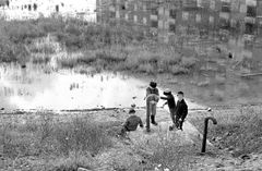 Barns lek i den nya förorten Farsta, 1960-tal