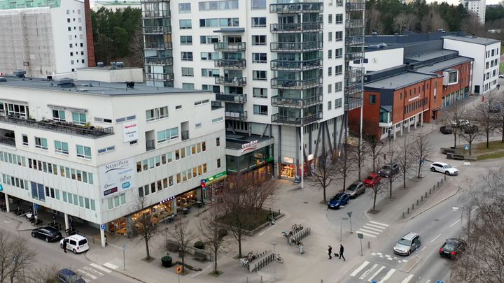 Näsbyparks centrum i Täby kommun.