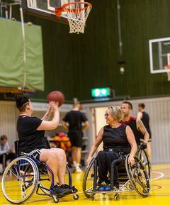 Rullstolsbasket är en av aktiviteterna som visas när föreningar i Jönköping presenterar olika fysiska aktiviteter. Arkivbild. Foto: Johan W Avby