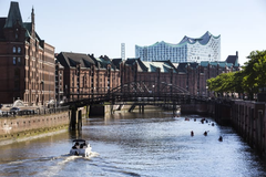 Tysklands näst största stad, Hamburg, med världsarvet Speicherstadt och operahuset Elbphilharmonie, som invigdes den 11 januari 2017. FOTO: Hamburg Tourismus GmbH/J.Modrow