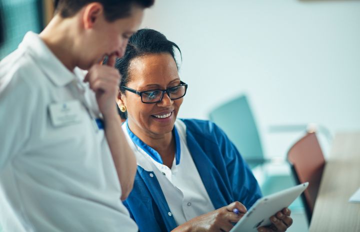 Professionssteget som lanserades 2018 har skapat trygghet för nyexaminerade sjuksköterskor enligt en utvärdering.