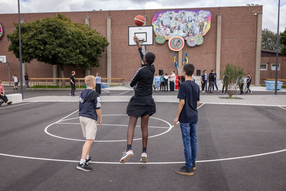 Gränbyskolans skolgård