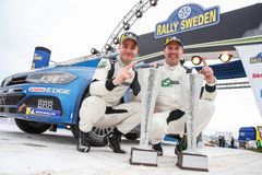 Med en stabil insats hela helgen tog Ole Christian Veiby och Jonas Andersson hem segern i Rally Swedens WRC 2-klass.