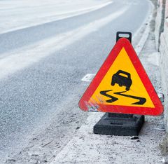 Varning för väghalka, fotograf: Ove Nordström
