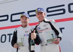 Vinnare i Porsche Approved Cup och Masters Cup race 2. Fr.v: Fredrik Ros, Lars-Bertil Rantzow. Foto: Åke Karlsson