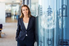 "Fjärrvärmens avlastande effekt på elsystemet och leder till stora besparingar på nödvändiga elnätsförstärkningar, vilket är kostnader som annars hade belastat elkonsumenterna," säger E.ONs fjärrvärmechef, Charlotte Reidhav.