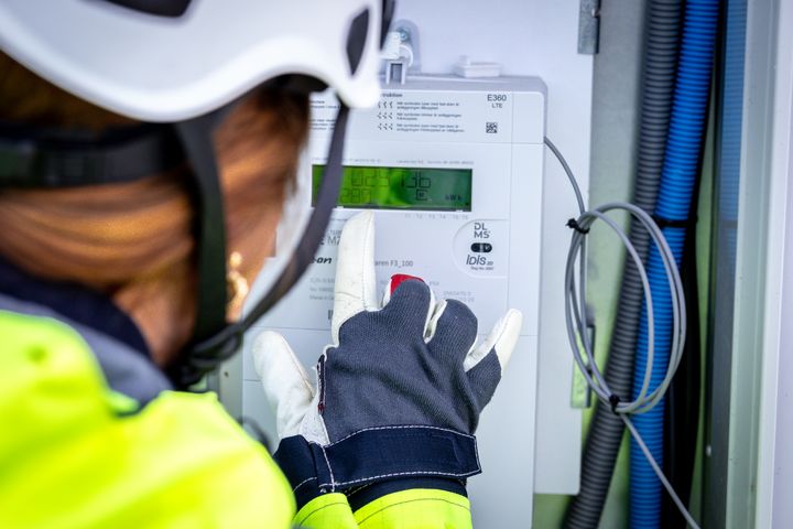 Kapaciteten i Sveriges elnät måste fördubblas till 2040, det går inte utan ett stort antal nya tekniker. Med skolan i Malmö tar vi viktiga steg för att säkra framtidens kompetensförsörjning i energibranschen och stärka regionens konkurrenskraft, säger Martin Höhler, vd för E.ON Energidistribution.