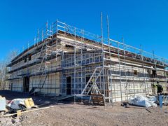 I Karlshammar byggs en transformatorstation där varje detalj räknas – ner till träspikar. Projektet är en testbädd för mer klimatsmart elnätsinfrastruktur.