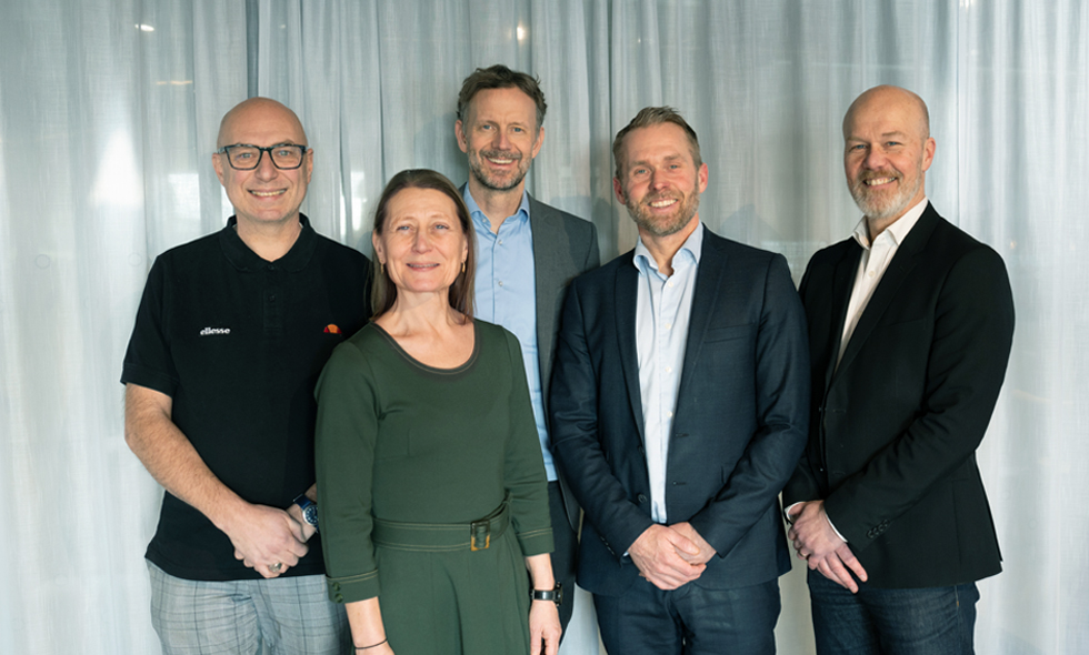 Tom Magnusson, Britt-Marie Stafhammar och Jonas Frid från Svedea samt Gustav Dahlberg från Oona Health samt Thomas Palmqvist från DSS Hälsa. Foto: Anders Lierud, Svedea.