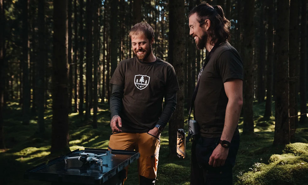 Drönarstation AB i Reftele, med bröderna Joel och Jim Olofsson i spetsen, tilldelas Småföretagarstipendiet på 100 000 kronor.