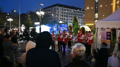 Storstan Street Brass spelar på invigningen av årets vinterplatser. Foto: Sam Victorin