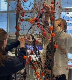 Föreberedelser av framtidens florister.