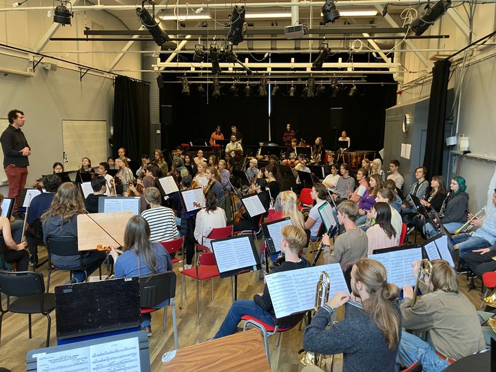 Repetition pågår inför spöklik höstlovskonsert. Foto: Kulturskolan