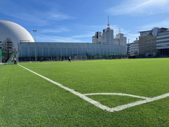 Söderstadions bollplan, som ligger på den gamla Söderstadiontomten.