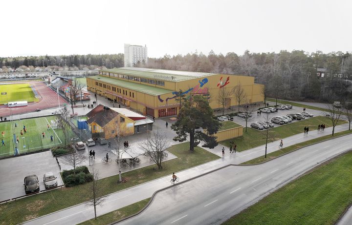 Visionsbild på den nya friidrotts- och fotbollshallen på Enskede idrottsplats. Illustation: Nyrén Arkitektkontor