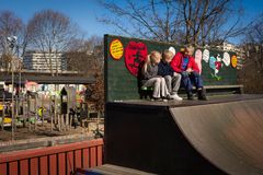 Ut i parken in i leken. Foto: Stockholms stad