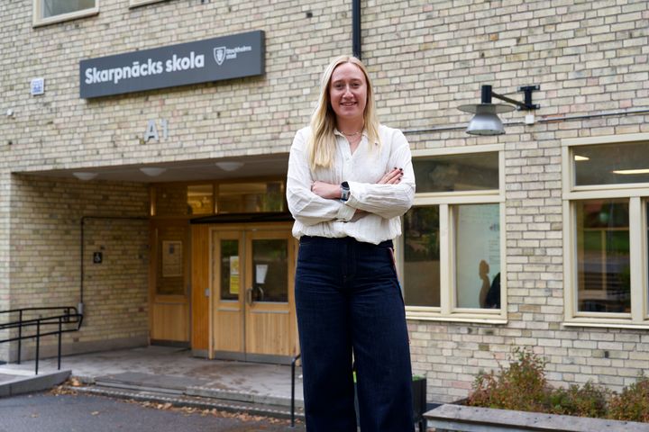 Hanna Persson på Skarpnäcks skola får utmärkelsen Årets lärare på grundskolan när utbildningsförvaltningen delar ut priser i Stockholms stadshus i november. Foto: Pelle Mårtenson